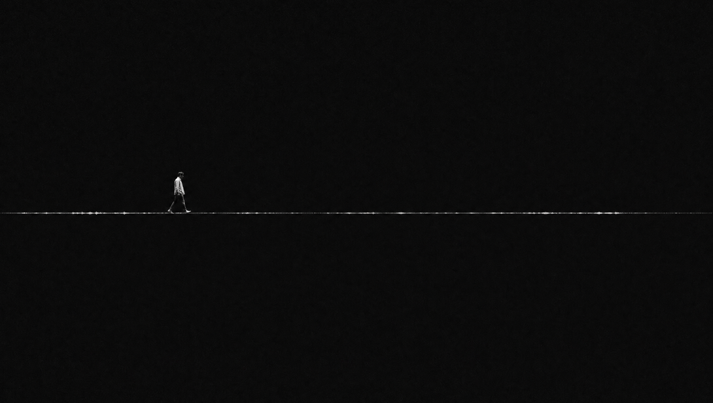 Onda de sonido casi plana junto a un caminante diminuto, ilustrando el funcionamiento silencioso de la cinta de andar.